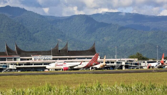 Bikin Bangga Urang Awak, Bahasa Minang Resmi Digunakan untuk Pengumuman Resmi Penerbangan di BIM