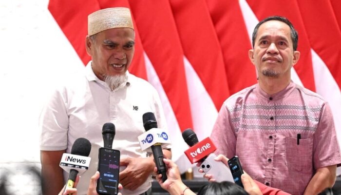Abdul Muis dan Rasnal, Dua Guru asal Luwu Utara Bersyukur Dapat Rehabilitasi dari Presiden Prabowo