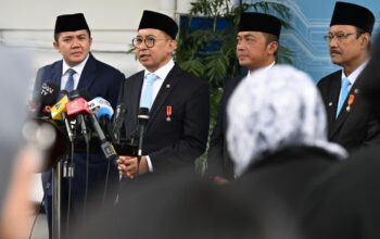 Menteri Kebudayaan Fadli Zon dalam keterangan pers usai upacara penganugerahan gelar Pahlawan Nasional di Istana Negara, Jakarta, Senin (10/11/2025). (Foto: Dok.BPMI Setpres)