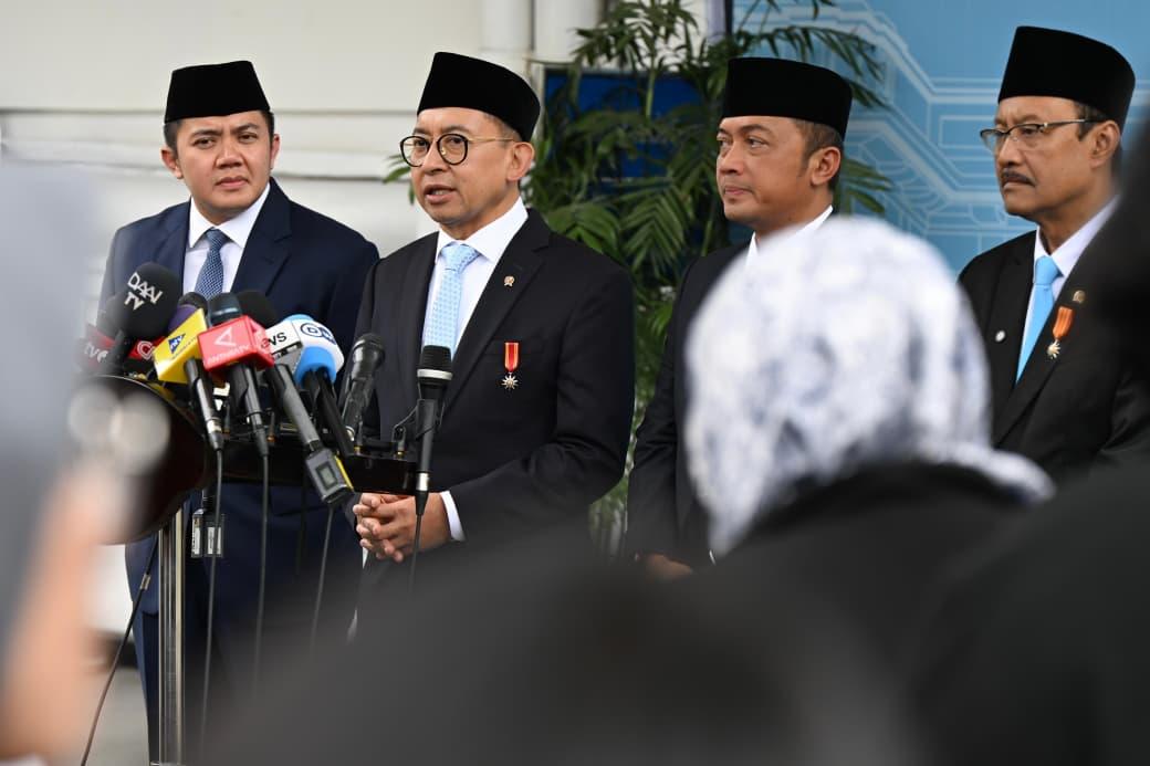 Menteri Kebudayaan Fadli Zon dalam keterangan pers usai upacara penganugerahan gelar Pahlawan Nasional di Istana Negara, Jakarta, Senin (10/11/2025). (Foto: Dok.BPMI Setpres)