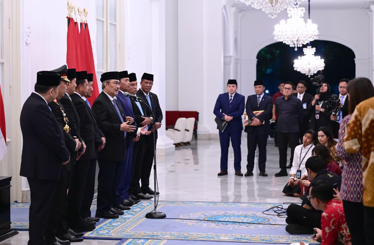 Pelantikan Komisi Percepatan Reformasi Polri di Istana Merdeka, Jakarta. (Foto: Dok. BPMI Setpres)