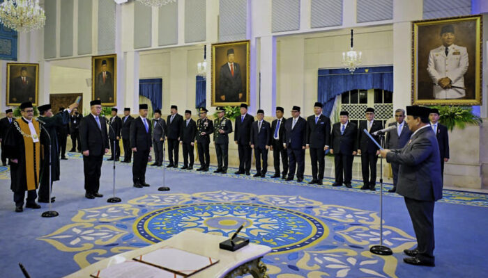 Lantik Kepala dan Wakil Kepala BRIN, Presiden Prabowo Tekankan Pentingnya Riset-Inovasi demi Kemajuan Bangsa