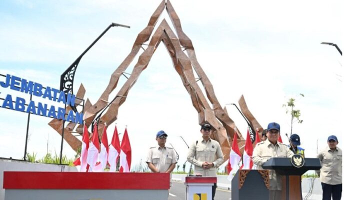 Resmikan Jembatan Kabanaran, Presiden Prabowo: Dorong Penataan Terintegrasi dan Penguatan UMKM