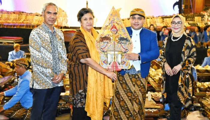 Ketika Wakil Ketua MPR Lestari Moerdijat Sosialisasikan Empat Pilar Kebangsaan via Pagelaran Wayang Kulit