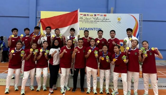 Pelajar Indonesia Sapu Bersih Emas Beregu Bulu Tangkis ASEAN School Games 2025