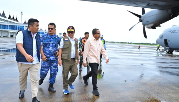 Wagub Sumbar Terima Bantuan Presiden Prabowo untuk Percepatan Penanganan Dampak Bencana