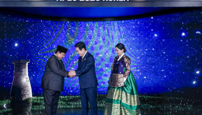 Bersama Para Pemimpin Ekonomi Dunia, Presiden Prabowo Hadiri Gala Dinner KTT APEC 2025