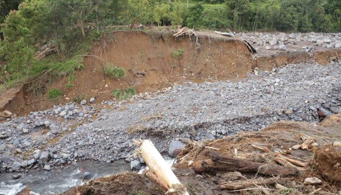 16 Ruas Jalan Provinsi di Sumbar Terdampak Bencana Hidrometeorologi, Simak Rinciannya