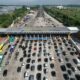 Antrean kendaraan di Gerbang Tol Cikampek, Jawa Barat. (Foto: Dok. Jasa Marga)
