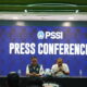 Ketua Badan Tim Nasional PSSI Sumardji (kanan) dan anggota Exco PSSI Endri Erawan (kiri) saat konferensi pers terkait hasil SEA Games 2025 Thailand. (Sumber Foto: pssi.org)