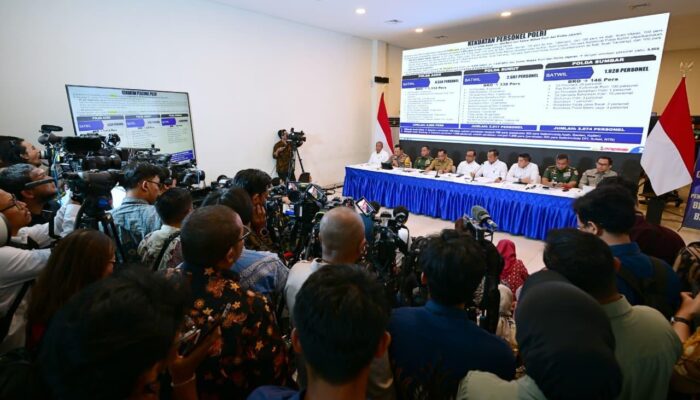 Wamensos Pastikan Bantuan Sosial dan Logistik Tersalurkan Cepat bagi Korban Bencana di Sumatera