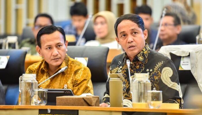 Menhut Raja Juli Bakal Cabut Izin 20 Perusahaan Pengelola Hutan 750 Ribu Ha Termasuk di 3 Provinsi Terdampak Bencana Sumatera