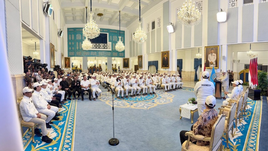 Presiden Prabowo Subianto melepas Kontingen Indonesia menuju SEA Games XXXIII Thailand Tahun 2025 di Istana Negara, Jakarta. (Foto: Dok. BPMI Setpres/Cahyo)