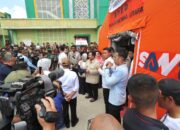 Presiden Prabowo Subianto memberikan sambutan dan harapan kepada warga penyintas banjir di MTsN 1 Langkat, Tanjung Pura, Kabupaten Langkat, Sumatera Utara, Sabtu (13/12/2025). (Foto: Dok. BNPB)