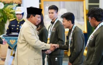 Atlet skateboard Indonesia, Basral Graito, mengungkapkan rasa bahagia setelah berhasil meraih medali emas SEA Games 2025 Thailand. (Sumber Foto: Gilang/kemenpora go.id)