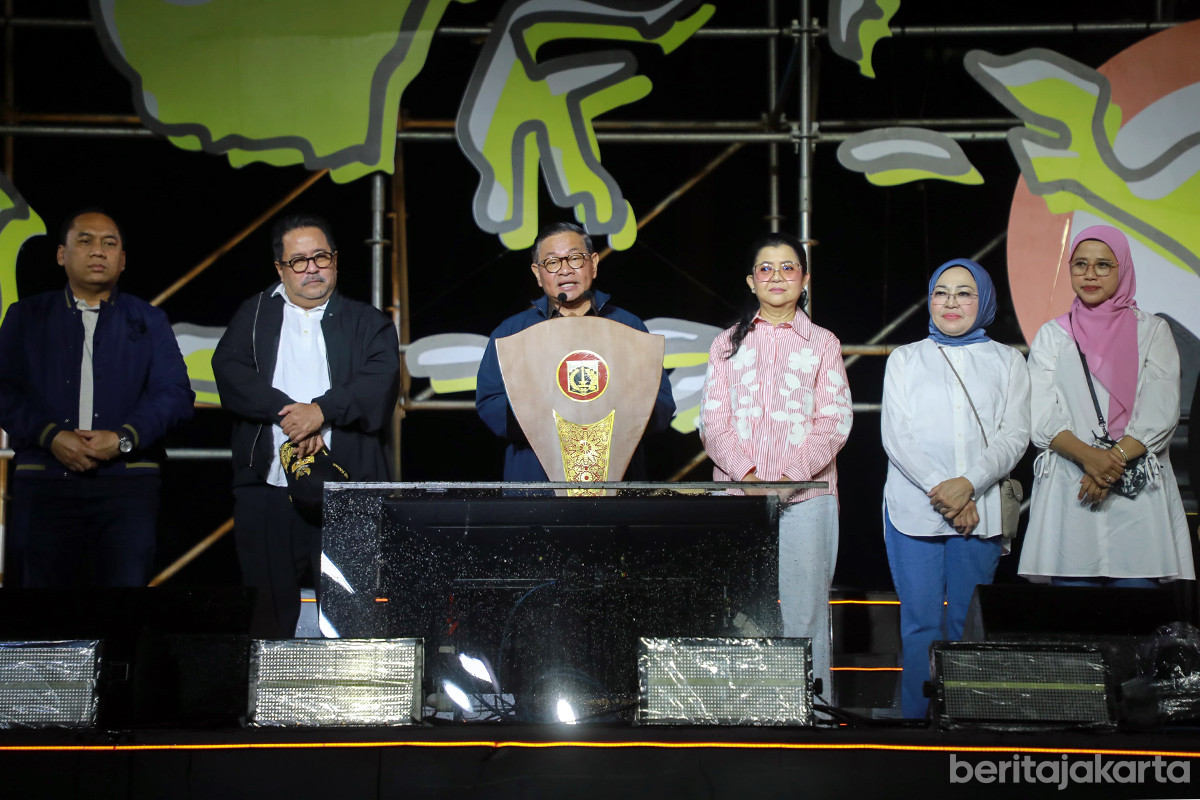 Gubernur Pramono Anung menyampaikan, Pemprov DKI bekerja sama dengan Baznas Jakarta segera menyalurkan donasi bantuan yang terkumpul saat perayaan malam tahun baru 2026 untuk masyarakat terdampak bencana di Sumatera. (Sumber Foto: beritajakarta.id/Reza Pratama Putra)