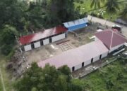 Proses pembangunan hunian sementara (huntara) yang diperuntukan bagi warga terdampak bencana hidrometeorologi di Provinsi Aceh pada Jumat (16/1/2026). (Foto: Dok. BNPB)