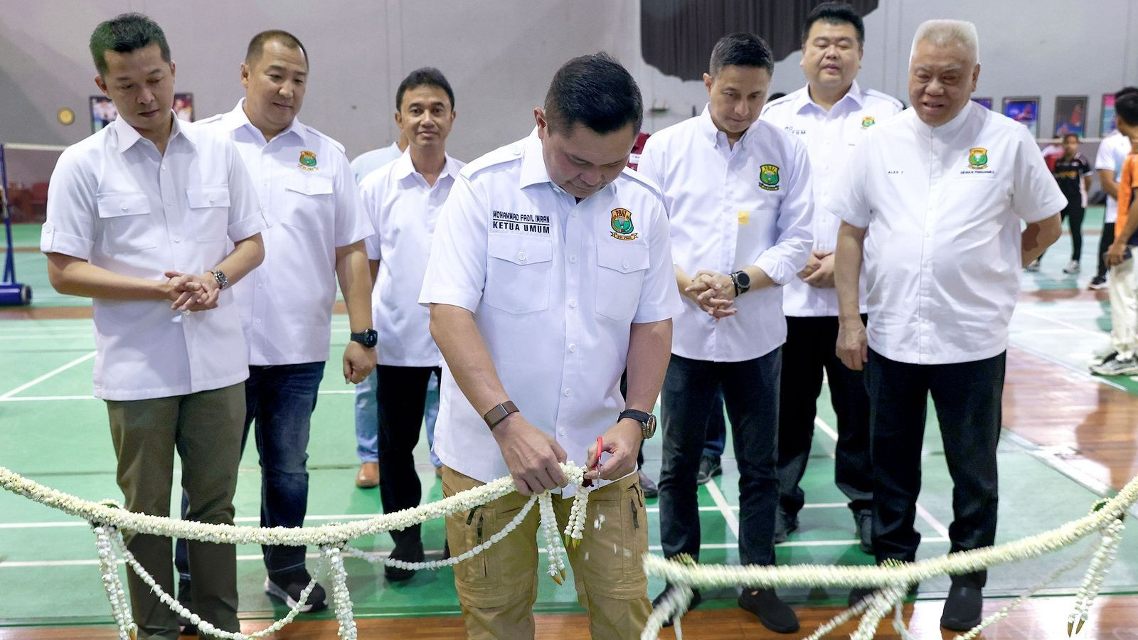 Ketua Umum PP PBSI Fadil Imran meresmikan ruang gym, warehouse, dan perkantoran baru di Pelatnas PBSI Cipayung, Jakarta, Rabu (14/1/2026). (Foto: Dok. PBSI)