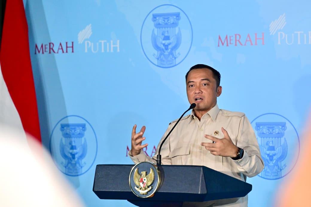 Mensesneg Prasetyo Hadi menyampaikan keterangannya di Hambalang, Kabupaten Bogor, Jawa Barat, pada Selasa, 6 Januari 2025. (Foto: Dok. BPMI Setpres/Rusman)