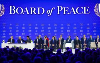 Presiden Prabowo Subianto termasuk pemimpin negara yang meneken Board of Peace (BoP) Charter atau Piagam Dewan Perdamaian pada Kamis, 22 Januari 2026 di Davos, Swiss. (Foto: Dok. BPMI Setpres/Muchlis Jr)