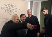 Presiden Prabowo Subianto bertemu dan berdiskusi dengan legenda sepak bola asal Prancis, Zinedine Zidane. (Sumber Foto: Instagram @prabowo)