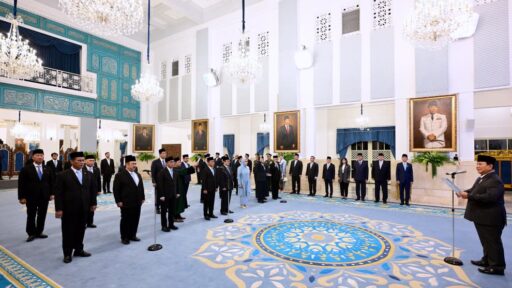 Presiden Prabowo Subianto secara resmi melantik keanggotaan Dewan Energi Nasional dari unsur pemerintah dan pemangku kepentingan pada Rabu, 28 Januari 2026 di Istana Negara, Jakarta. (Foto: Dok. BPMI Setpres/Muchlis Jr)