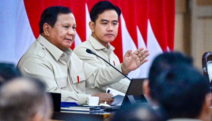 Presiden Prabowo Pamer Cadangan Beras Tembus 3 Juta Ton, Tertinggi Sepanjang Sejarah RI