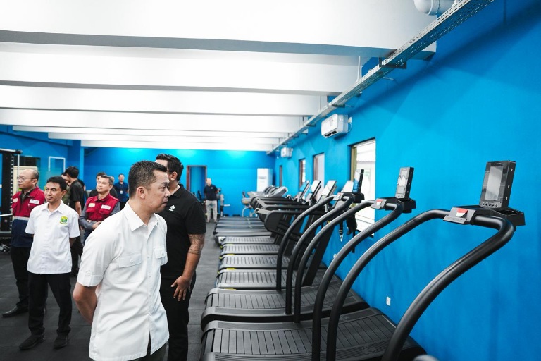 Wamenpora Taufik Hidayat menghadiri peresmian perkantoran baru pelatnas (PP PBSI), ruang gym, dan juga gudang. (Sumber Foto: Andre/kemenpora.go.id)