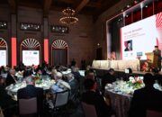 Presiden Prabowo Subianto menyampaikan sambutannya pada Gala Iftar Dinner Business Summit di US Chamber of Commerce, Washington DC, Amerika Serikat, pada Rabu, 18 Februari 2026. (Foto: Dok. BPMI Setpres/Cahyo)