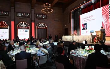 Presiden Prabowo Subianto menyampaikan sambutannya pada Gala Iftar Dinner Business Summit di US Chamber of Commerce, Washington DC, Amerika Serikat, pada Rabu, 18 Februari 2026. (Foto: Dok. BPMI Setpres/Cahyo)
