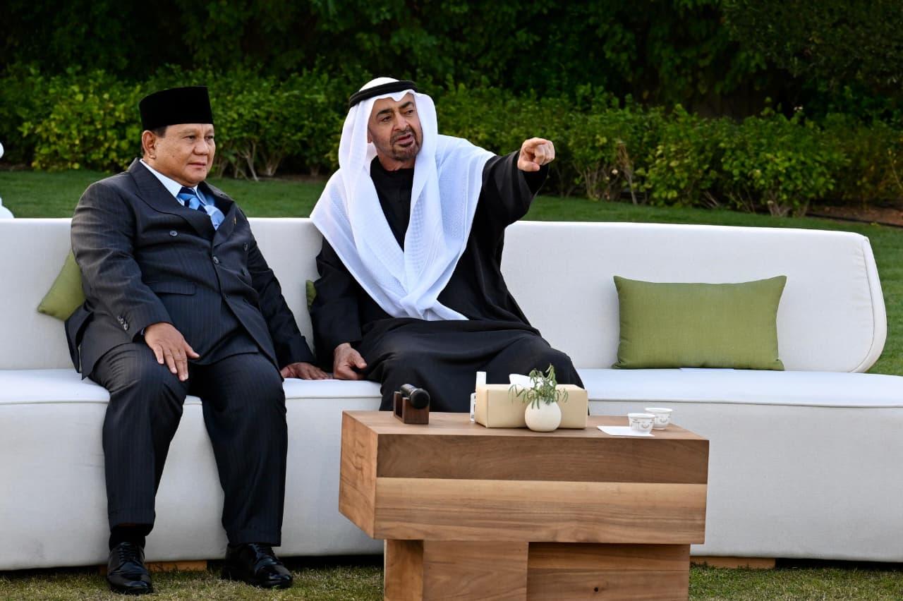 Presiden Prabowo Subianto melaksanakan pertemuan bilateral dengan Presiden Persatuan Emirat Arab (PEA) Sheikh Mohammed bin Zayed Al Nahyan (MBZ) di Qasr Al Bahr, Abu Dhabi, pada Kamis, 26 Februari 2026. (Foto: Dok. BPMI Setpres)