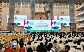 Presiden Prabowo menyampaikan taklimatnya pada acara Bersatu dalam Munajat untuk Keselamatan Bangsa serta Pengukuhan dan Ta’aruf Pengurus MUI Masa Khidmat 2025–2030 di Masjid Istiqlal, Jakarta, pada Sabtu, 7 Februari 2026. (Dok. Foto: BPMI Setpres/Laily Rachev)