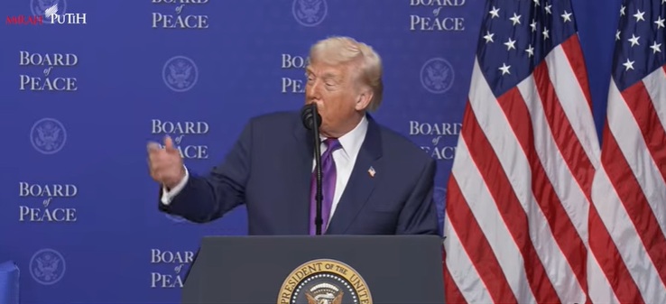 Presiden Prabowo Subianto mendapat apresiasi langsung dari Presiden Donald Trump di Inaugural Meeting Board of Peace atau pertemuan perdana Dewan Perdamaian di Washington DC, Amerika Serikat, Kamis, 19 Februari 2026. (Tangkapan layar saluran resmi Sekretariat Presiden di YouTube)