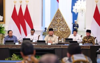 Presiden Prabowo Subianto menggelar acara silaturahmi dan diskusi bersama sejumlah tokoh nasional di Istana Merdeka, Jakarta, pada Selasa malam, 3 Maret 2026. (Foto: Dok. BPMI Setpres/Muchlis Jr)
