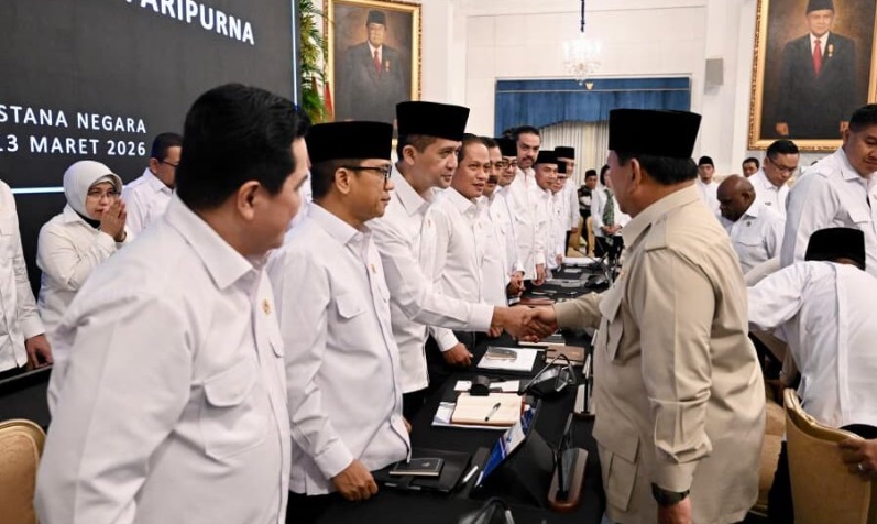 Presiden Prabowo Subianto memimpin Sidang Kabinet Paripurna yang digelar di Istana Negara, Jakarta
