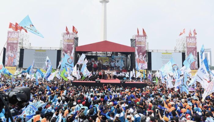 Bagi-bagi Sembako Prabowo saat May Day Disorot ICW, Transparansi Anggaran Dipertanyakan