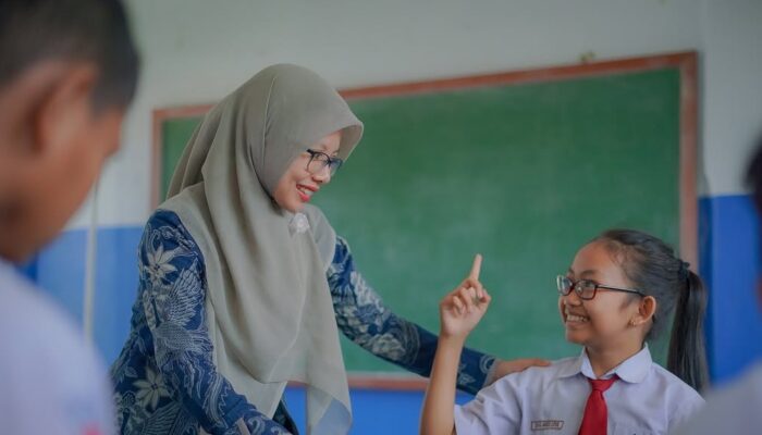 DPR Usul Hapus Skema PPPK, Rekrutmen Guru Disatukan Lewat CPNS