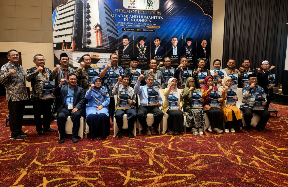 Mahasiswa FAH UIN IB Padang menyabet juara umum AIDA Fest 2026 di Cirebon.