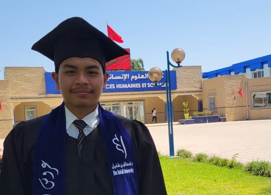 Aruusalkhofiqoini Bahri Chaniago, Lc. Alumni Dirasat Islamiyah, Ibn Tofail University, Kenitra, Maroko. Aktif mengkaji hadis, tradisi keilmuan Islam, dan sejarah intelektual Maghrib